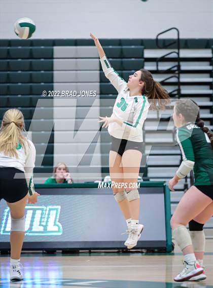 Thumbnail 2 in Green Hill vs. Wilson Central (TSSAA District 9-AAA Semi-Final) photogallery.