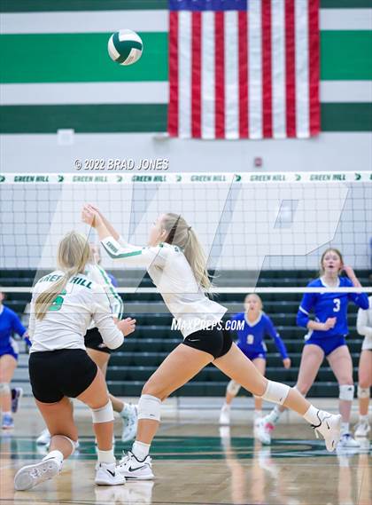 Thumbnail 1 in Green Hill vs. Wilson Central (TSSAA District 9-AAA Semi-Final) photogallery.