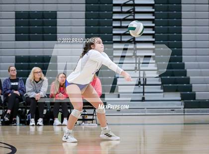 Thumbnail 2 in Green Hill vs. Wilson Central (TSSAA District 9-AAA Semi-Final) photogallery.