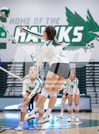 Thumbnail 2 in Green Hill vs. Wilson Central (TSSAA District 9-AAA Semi-Final) photogallery.