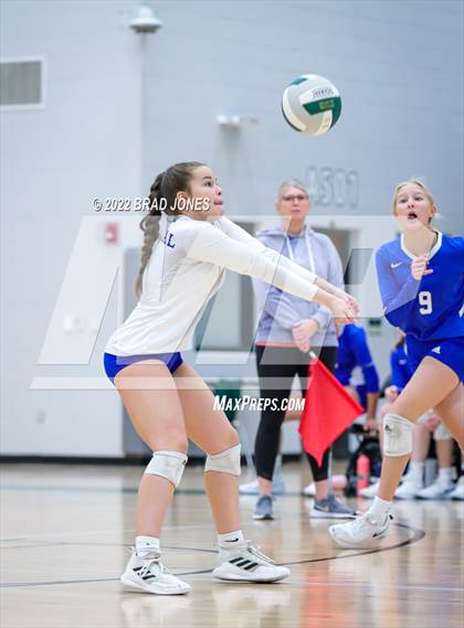 Thumbnail 2 in Green Hill vs. Wilson Central (TSSAA District 9-AAA Semi-Final) photogallery.