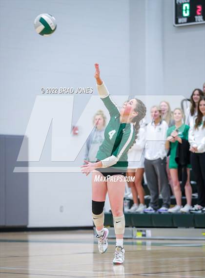Thumbnail 1 in Green Hill vs. Wilson Central (TSSAA District 9-AAA Semi-Final) photogallery.