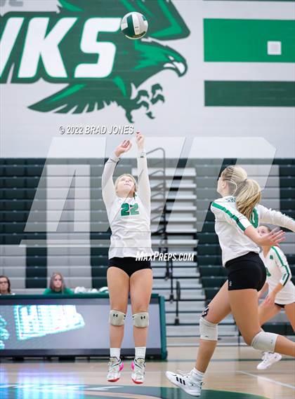 Thumbnail 2 in Green Hill vs. Wilson Central (TSSAA District 9-AAA Semi-Final) photogallery.