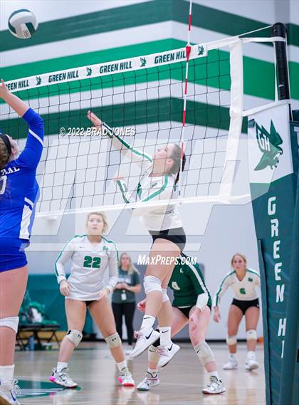 Thumbnail 2 in Green Hill vs. Wilson Central (TSSAA District 9-AAA Semi-Final) photogallery.