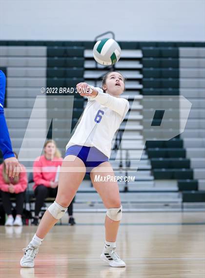 Thumbnail 2 in Green Hill vs. Wilson Central (TSSAA District 9-AAA Semi-Final) photogallery.