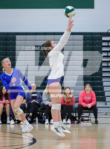 Thumbnail 3 in Green Hill vs. Wilson Central (TSSAA District 9-AAA Semi-Final) photogallery.