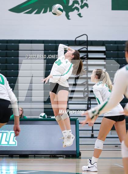 Thumbnail 3 in Green Hill vs. Wilson Central (TSSAA District 9-AAA Semi-Final) photogallery.