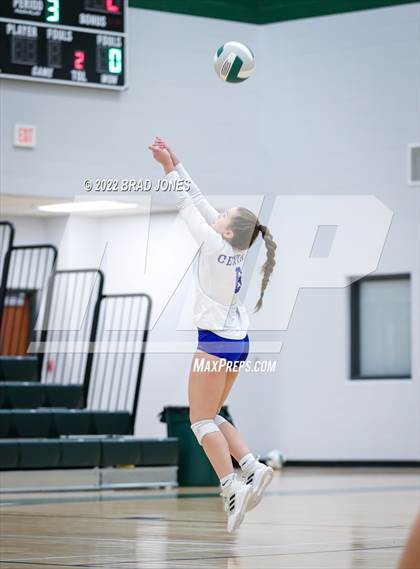 Thumbnail 1 in Green Hill vs. Wilson Central (TSSAA District 9-AAA Semi-Final) photogallery.