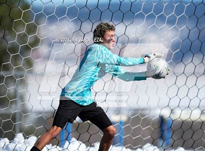 Thumbnail 2 in Air Academy vs. Evergreen (CHSAA 4A Quarterfinal) photogallery.