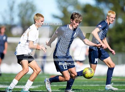 Thumbnail 3 in Air Academy vs. Evergreen (CHSAA 4A Quarterfinal) photogallery.