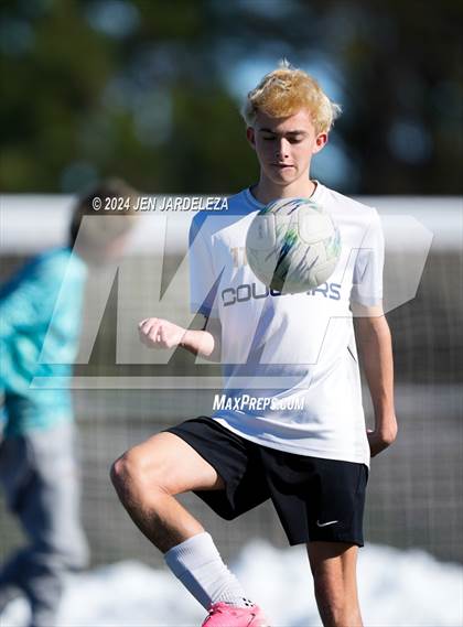 Thumbnail 2 in Air Academy vs. Evergreen (CHSAA 4A Quarterfinal) photogallery.