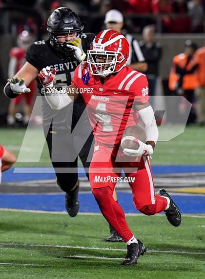 Thumbnail 3 in Servite @ Mater Dei photogallery.