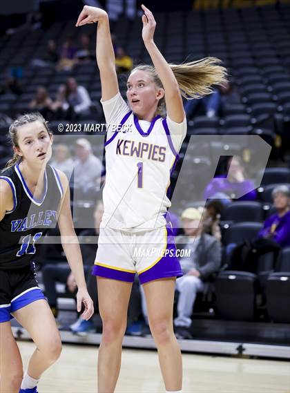 Thumbnail 2 in Helias vs Grain Valley (Norm Stewart Classic) photogallery.