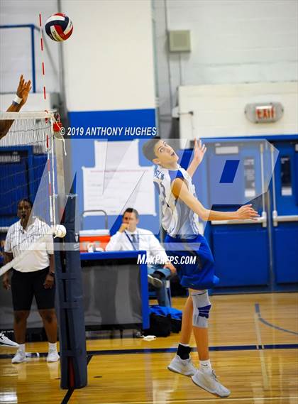 Thumbnail 3 in Port Washington vs Roslyn  photogallery.