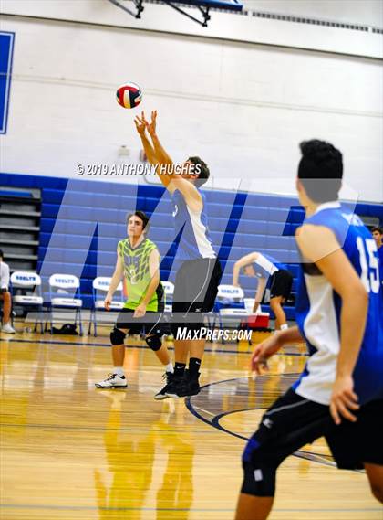 Thumbnail 1 in Port Washington vs Roslyn  photogallery.
