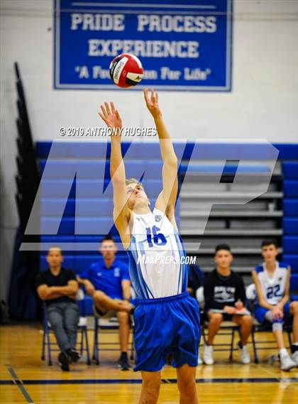 Thumbnail 3 in Port Washington vs Roslyn  photogallery.