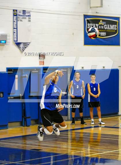 Thumbnail 3 in Port Washington vs Roslyn  photogallery.