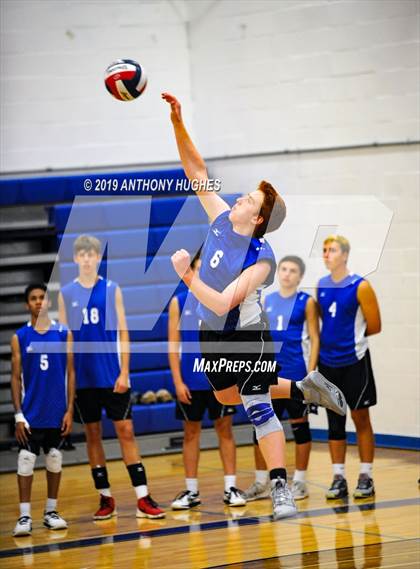 Thumbnail 1 in Port Washington vs Roslyn  photogallery.