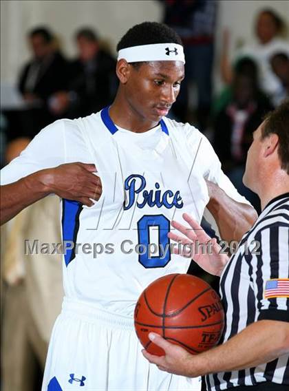 Thumbnail 2 in Price vs. Windward (CIF SS Playoffs) photogallery.