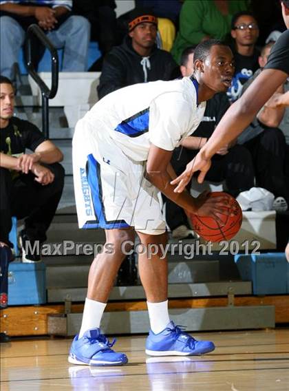 Thumbnail 2 in Price vs. Windward (CIF SS Playoffs) photogallery.