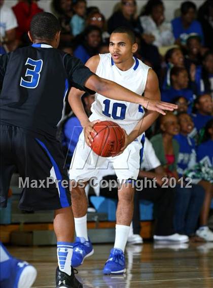 Thumbnail 1 in Price vs. Windward (CIF SS Playoffs) photogallery.