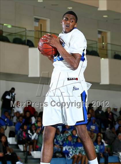 Thumbnail 3 in Price vs. Windward (CIF SS Playoffs) photogallery.