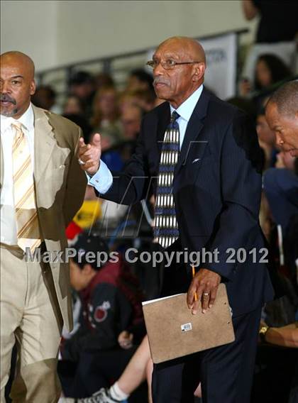 Thumbnail 3 in Price vs. Windward (CIF SS Playoffs) photogallery.