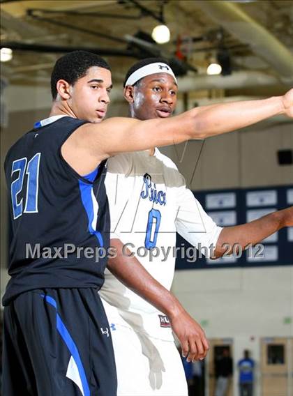 Thumbnail 3 in Price vs. Windward (CIF SS Playoffs) photogallery.