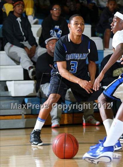 Thumbnail 3 in Price vs. Windward (CIF SS Playoffs) photogallery.