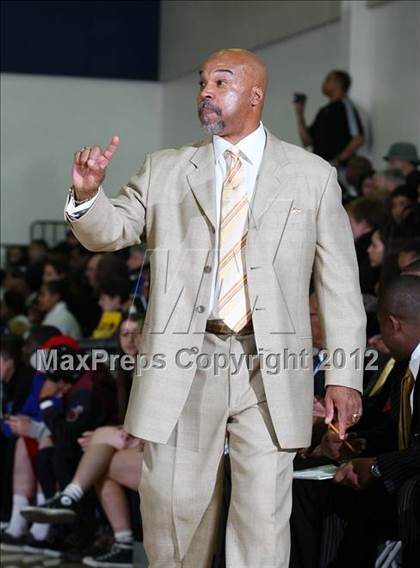 Thumbnail 2 in Price vs. Windward (CIF SS Playoffs) photogallery.
