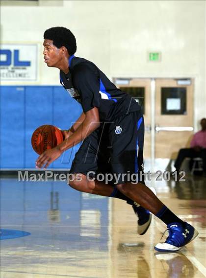 Thumbnail 3 in Price vs. Windward (CIF SS Playoffs) photogallery.