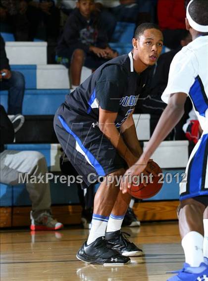 Thumbnail 2 in Price vs. Windward (CIF SS Playoffs) photogallery.