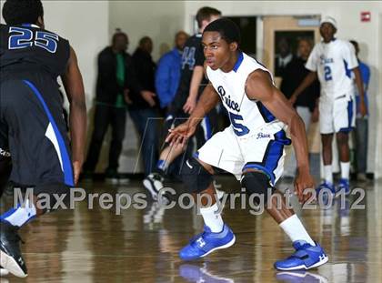 Thumbnail 1 in Price vs. Windward (CIF SS Playoffs) photogallery.