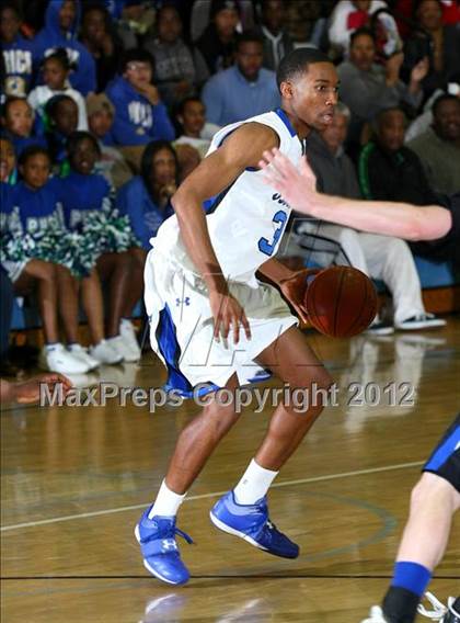Thumbnail 3 in Price vs. Windward (CIF SS Playoffs) photogallery.