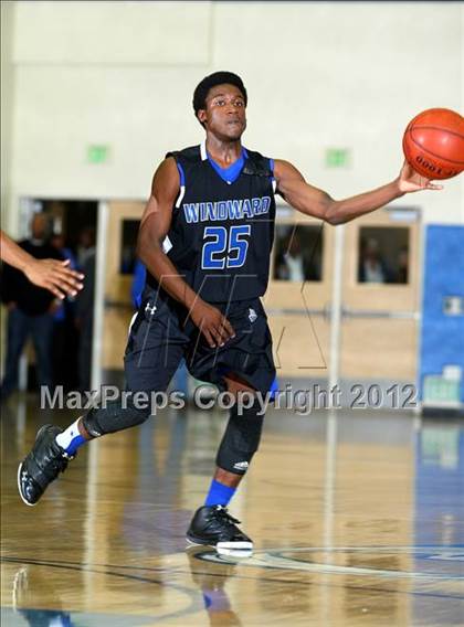 Thumbnail 1 in Price vs. Windward (CIF SS Playoffs) photogallery.