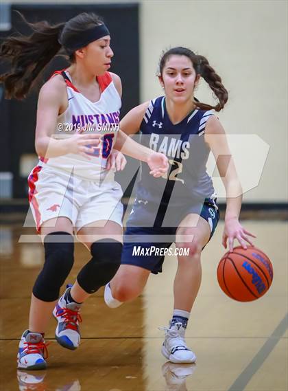 Thumbnail 3 in Rio Rancho vs. West Mesa (Albuquerque Metro Championships) photogallery.