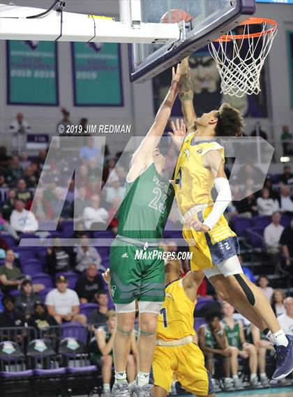 Thumbnail 1 in Lehigh vs. Venice (City of Palms Classic) photogallery.