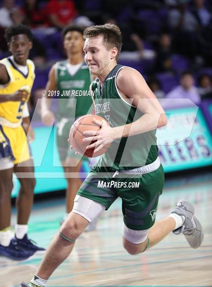Thumbnail 1 in Lehigh vs. Venice (City of Palms Classic) photogallery.