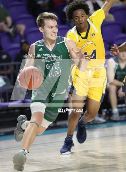 Thumbnail 1 in Lehigh vs. Venice (City of Palms Classic) photogallery.