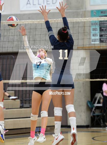 Thumbnail 3 in Trabuco Hills @ Aliso Niguel photogallery.