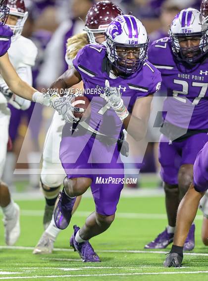 Thumbnail 1 in Ridge Point vs. Cy-Fair (UIL 6A D1 Area Playoff) photogallery.