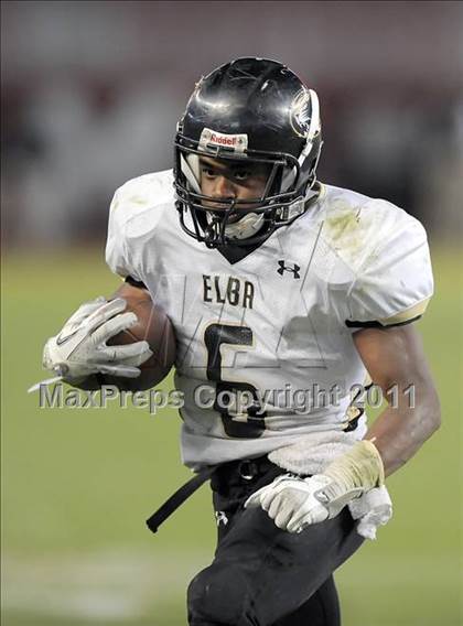 Thumbnail 2 in Tanner vs. Elba (AHSAA 2A Final) photogallery.