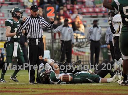 Thumbnail 1 in Tanner vs. Elba (AHSAA 2A Final) photogallery.