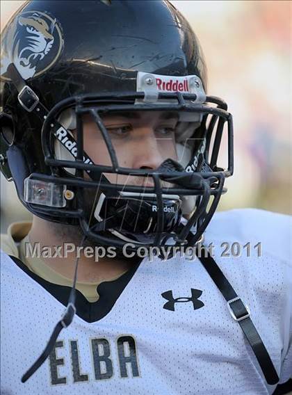 Thumbnail 1 in Tanner vs. Elba (AHSAA 2A Final) photogallery.