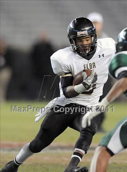 Thumbnail 1 in Tanner vs. Elba (AHSAA 2A Final) photogallery.