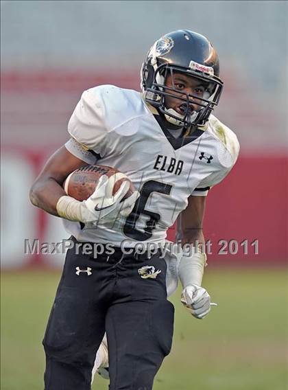 Thumbnail 1 in Tanner vs. Elba (AHSAA 2A Final) photogallery.