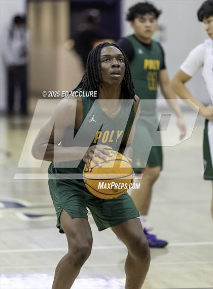 Thumbnail 1 in Fairmont Prep vs. Long Beach Poly photogallery.