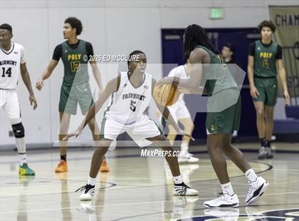 Thumbnail 1 in Fairmont Prep vs. Long Beach Poly photogallery.
