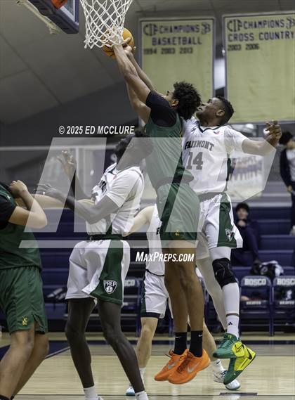 Thumbnail 2 in Fairmont Prep vs. Long Beach Poly photogallery.