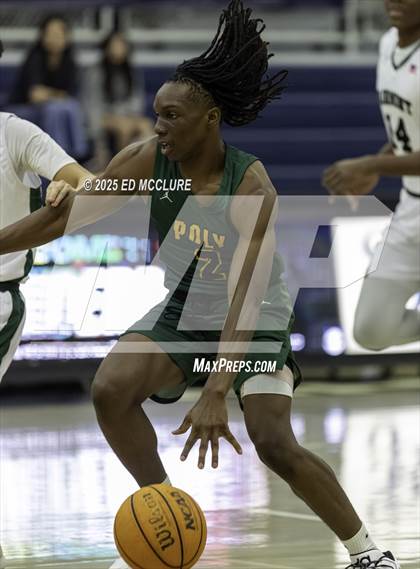 Thumbnail 2 in Fairmont Prep vs. Long Beach Poly photogallery.